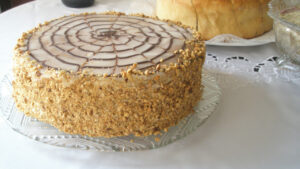 Esterhazi torta recept - Tradicionalna mađarska torta